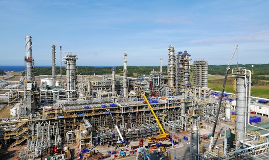 Một góc công trường bảo dưỡng tổng thể nhà máy lọc dầu Dung Quất.